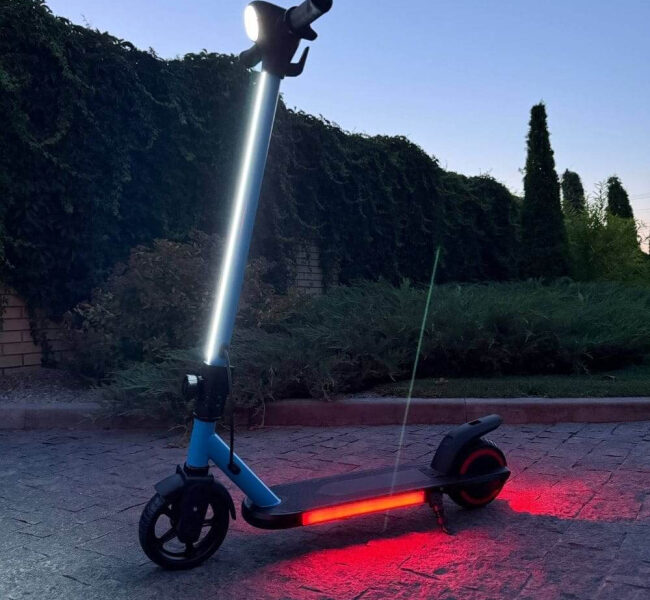 Дитячий електросамокат GIANT ES3 LED Max